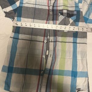 Guess mens vintage Plaid Button-Up Shirt with Pocket